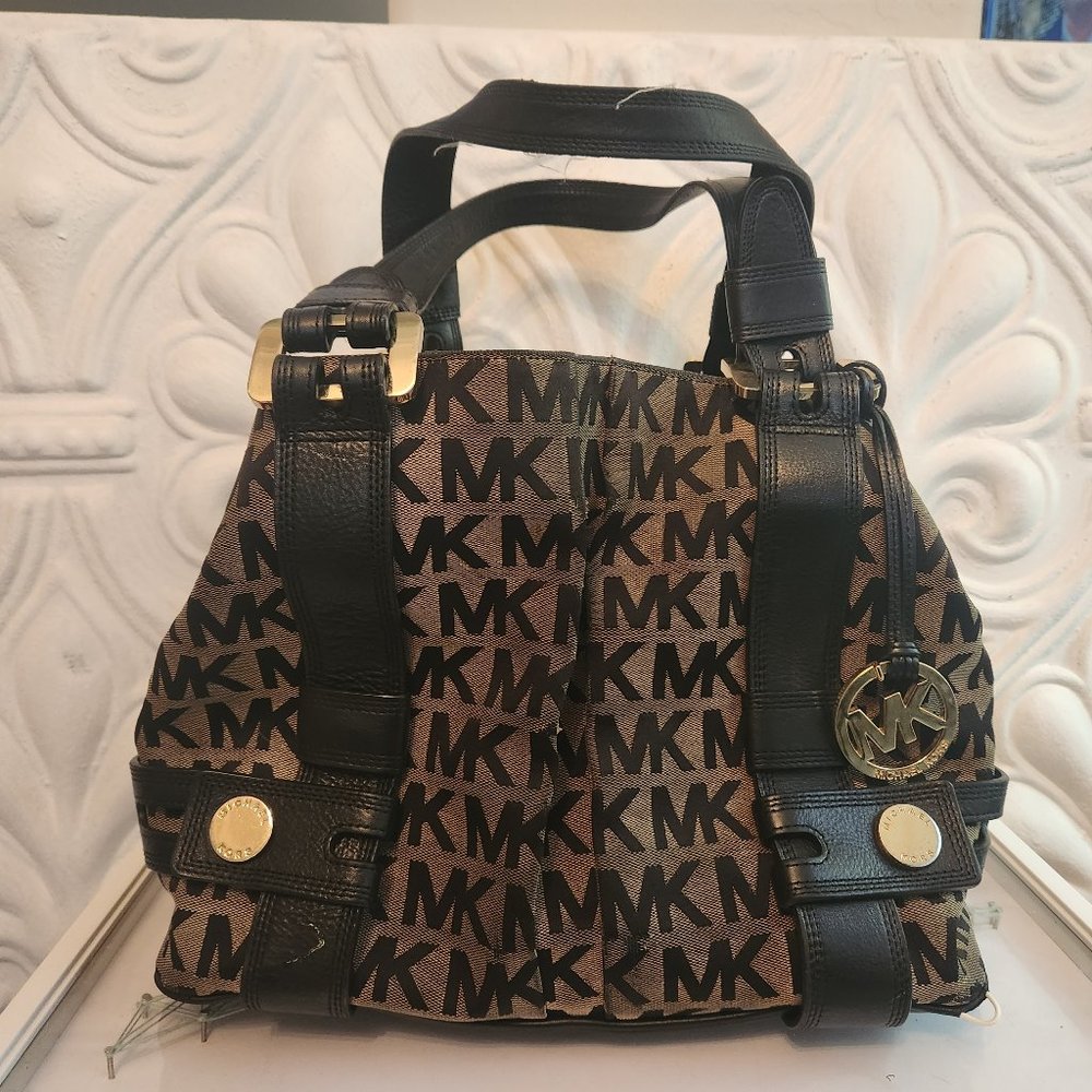 Michael Kors Large satchel purse GOOD/FAIR CONDITION!
